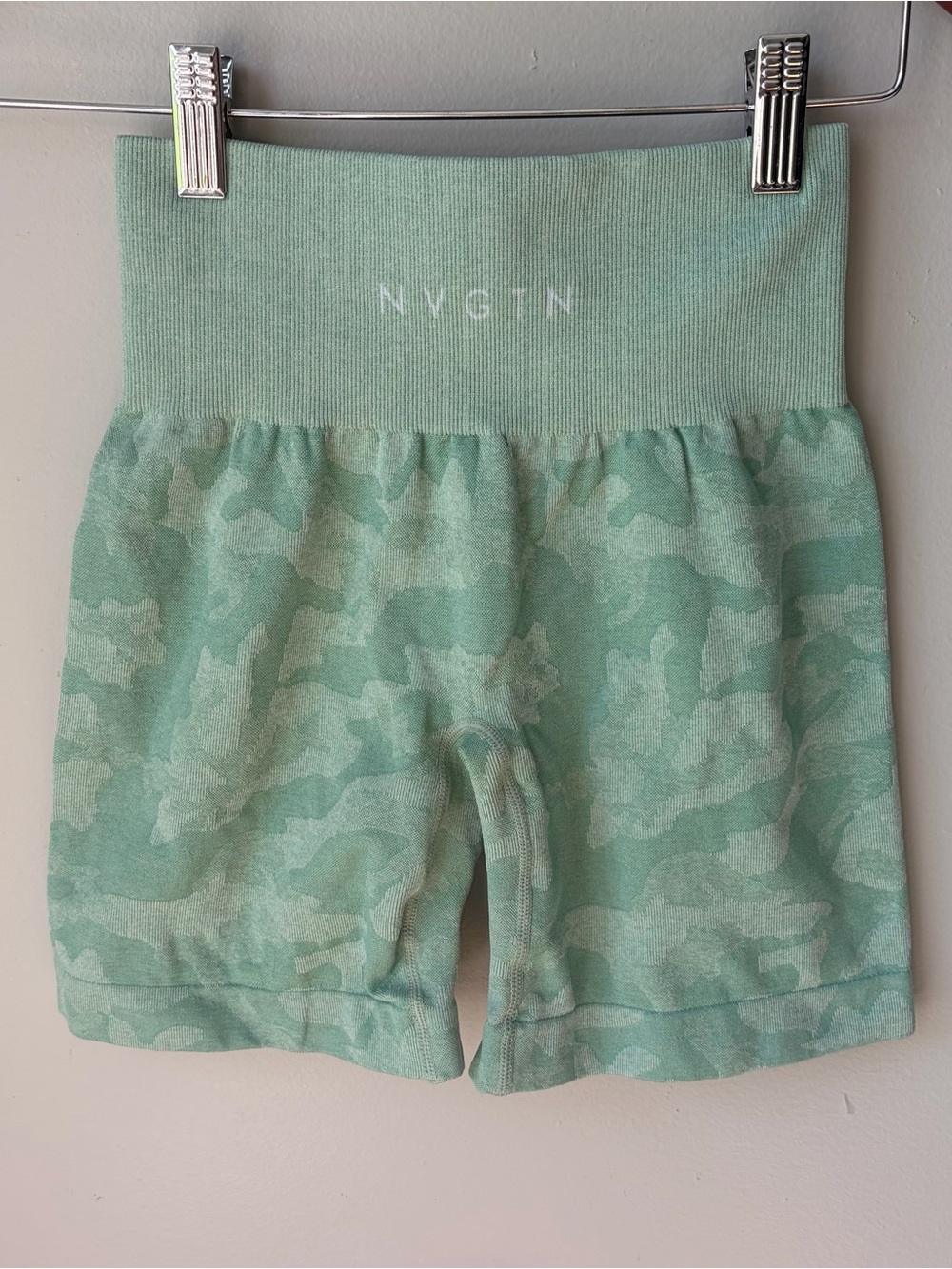 NVGTN Green Camo Seamless Shorts Womens Size XS active